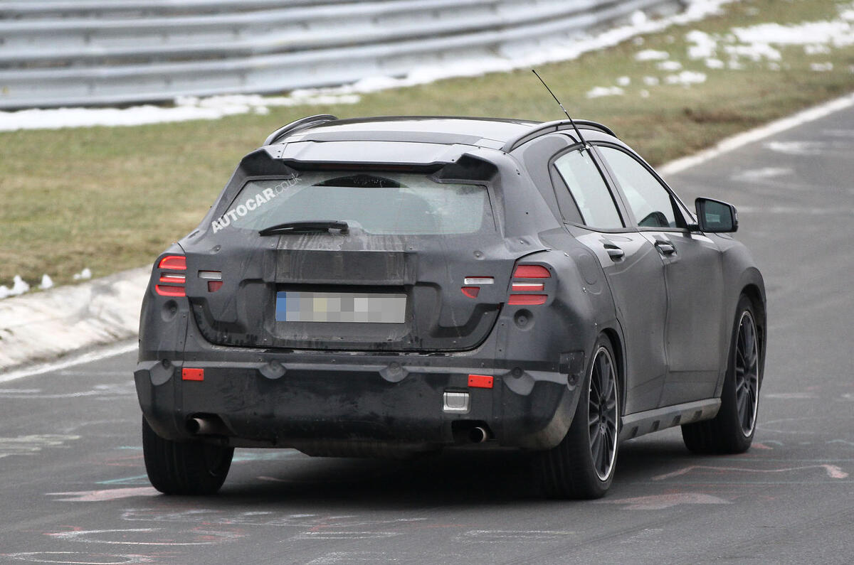 no title 2014 Mercedes-Benz GLA - latest spy shots
