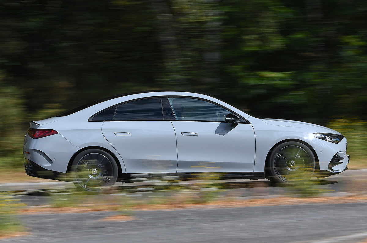 Mercedes CLA side