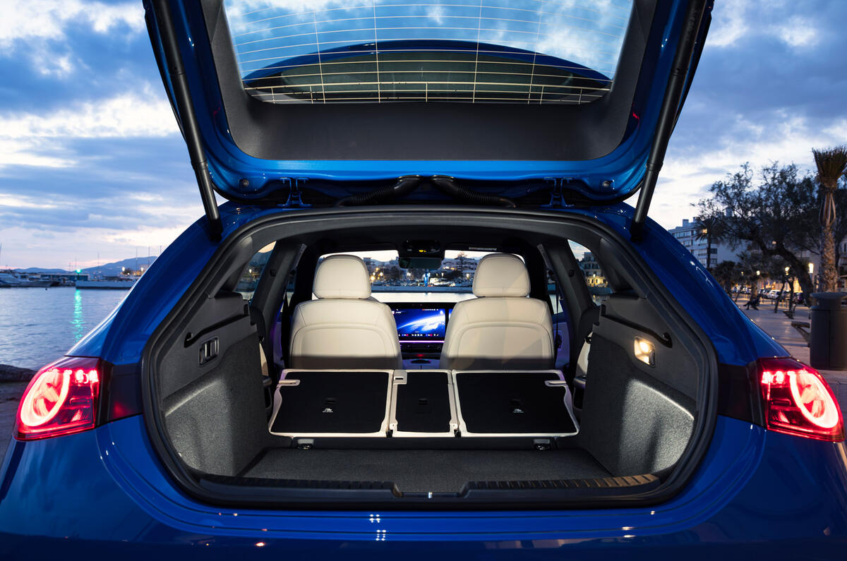 Mercedfes CLA shooting breake review 2026 014