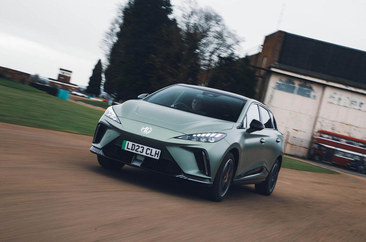 MG 4 X Power 2025 Review front tracking 1 MG 4 X Power 2025 Review front tracking 1