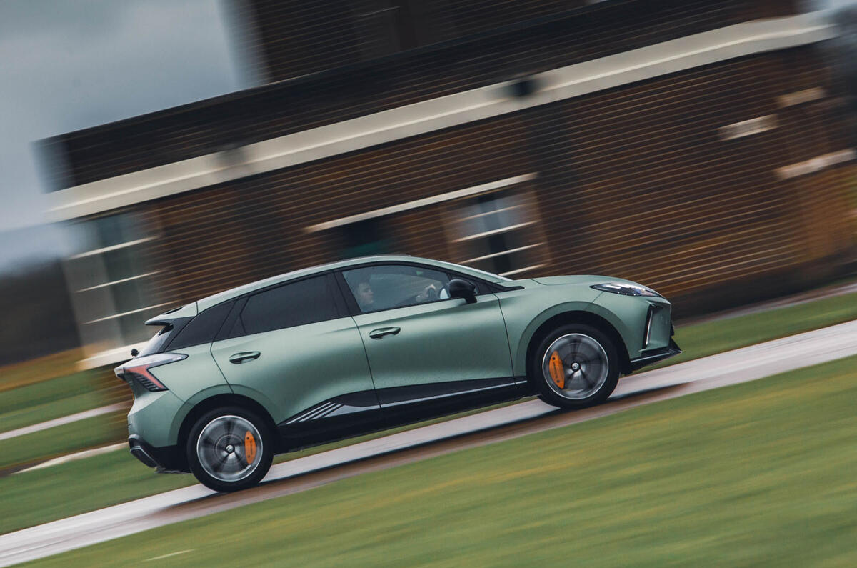 MG 4 X Power 2025 Review pan 5 MG 4 X Power 2025 Review pan 5