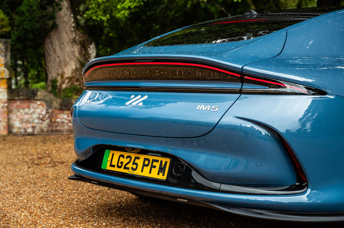 MG IM5 review 2025 031