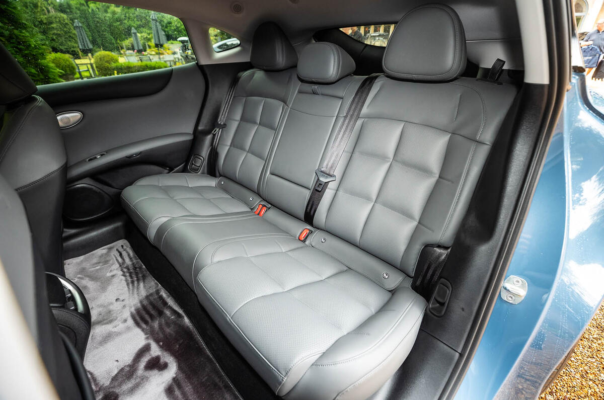 MG IM5 review 2025 037