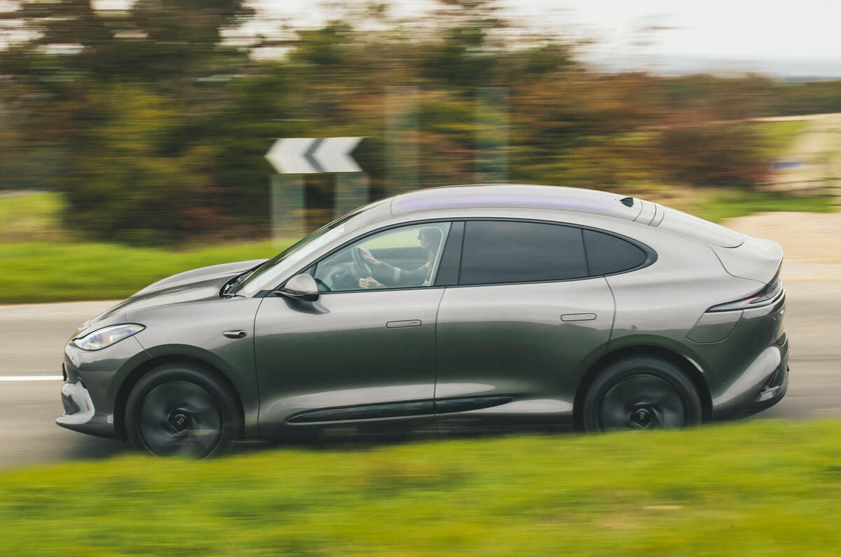 MG IM6 review 2025 0002