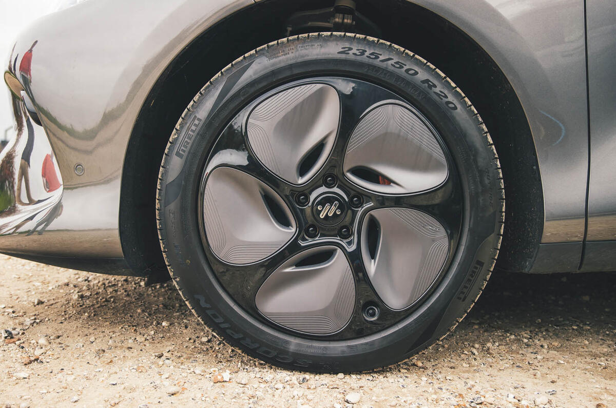 MG IM6 review 2025 0006