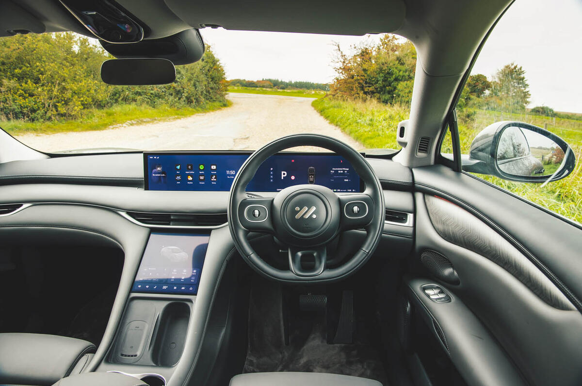 MG IM6 review 2025 0010