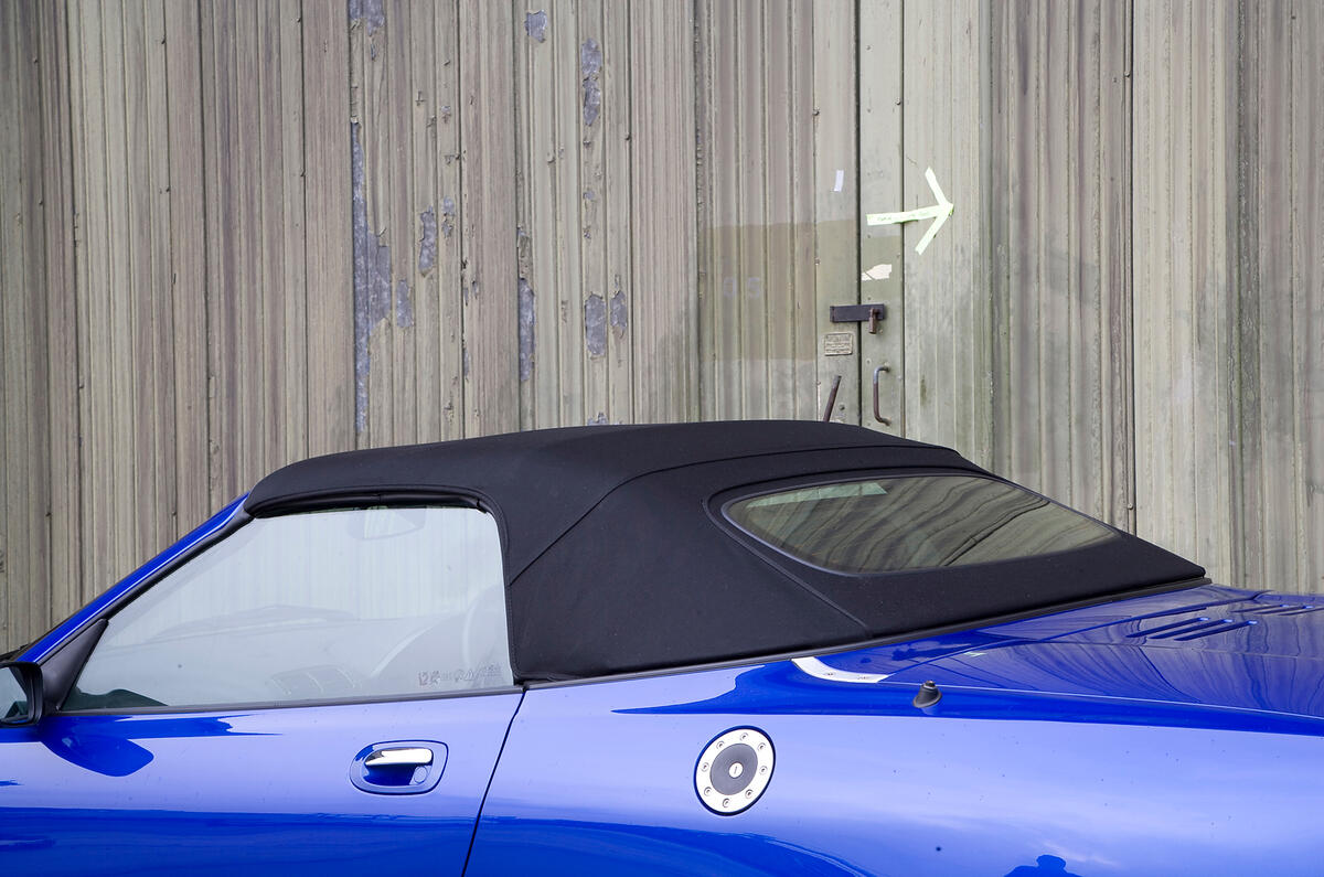 MG TF soft top roof