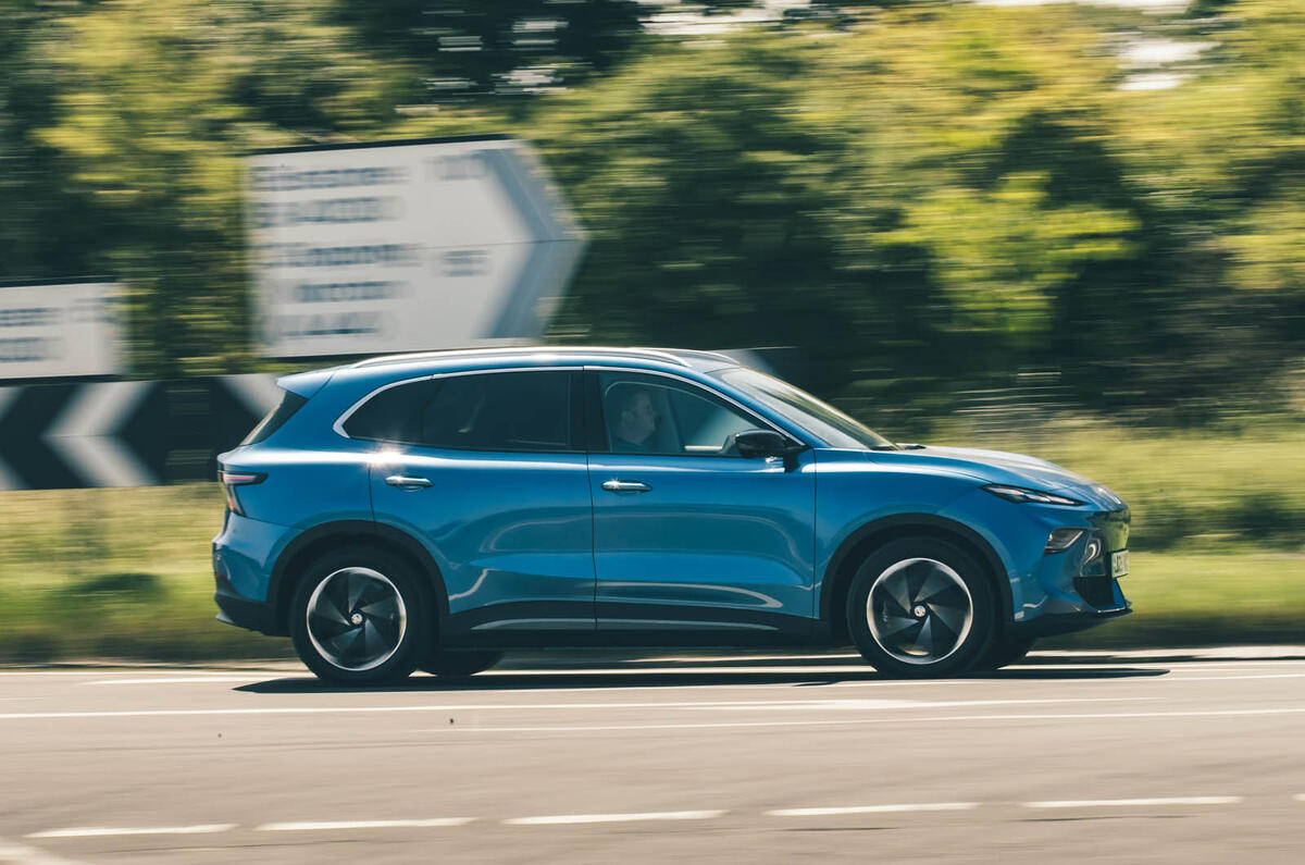 MG S% EV review 2025 020 MG S% EV review 2025 020