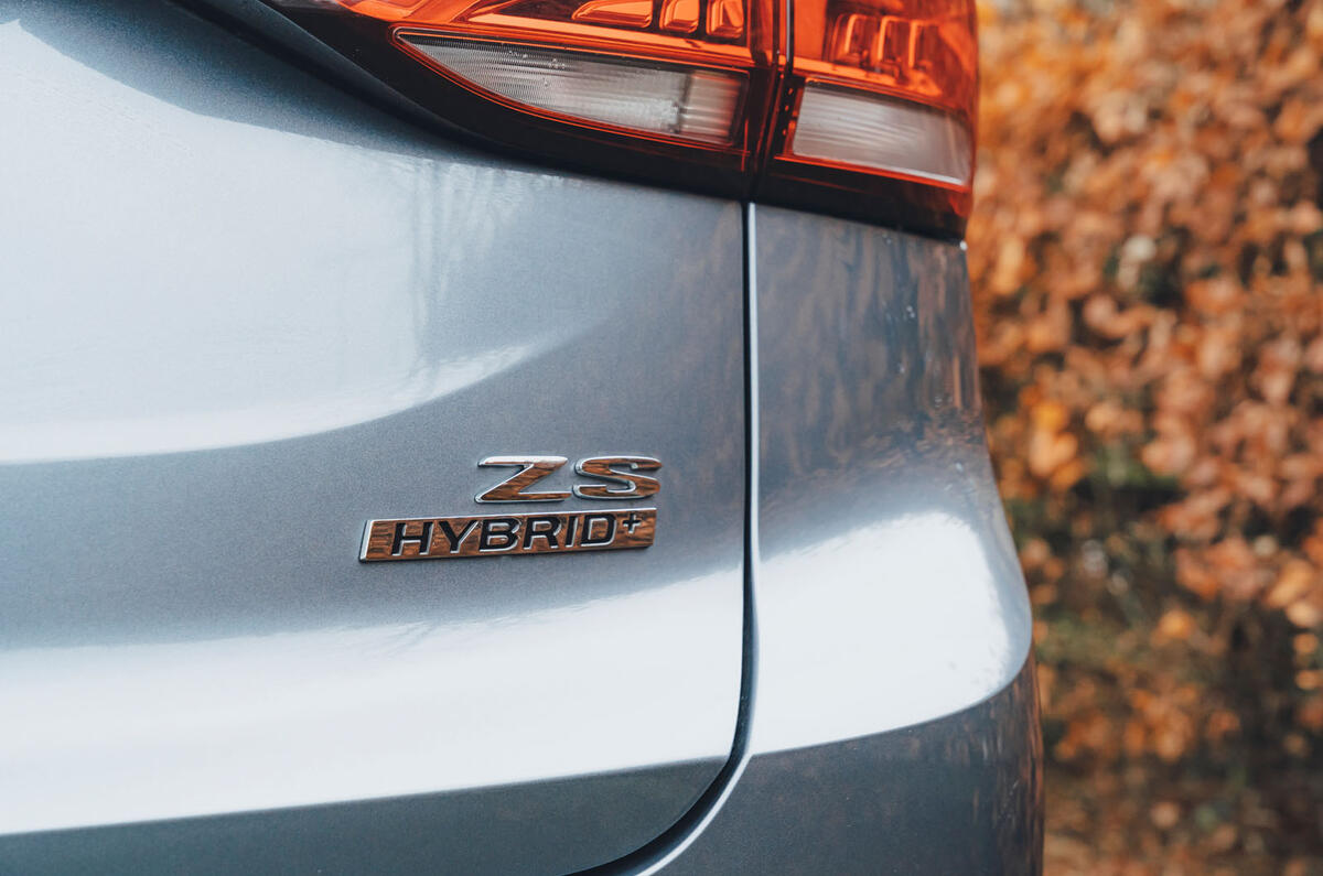 MG ZS Hybrid review 2025 006 badge