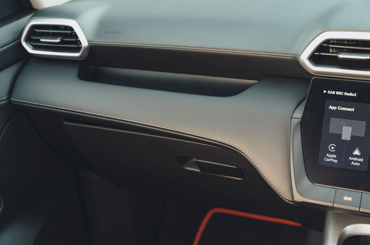 MG ZS Hybrid review 2025 016 trim