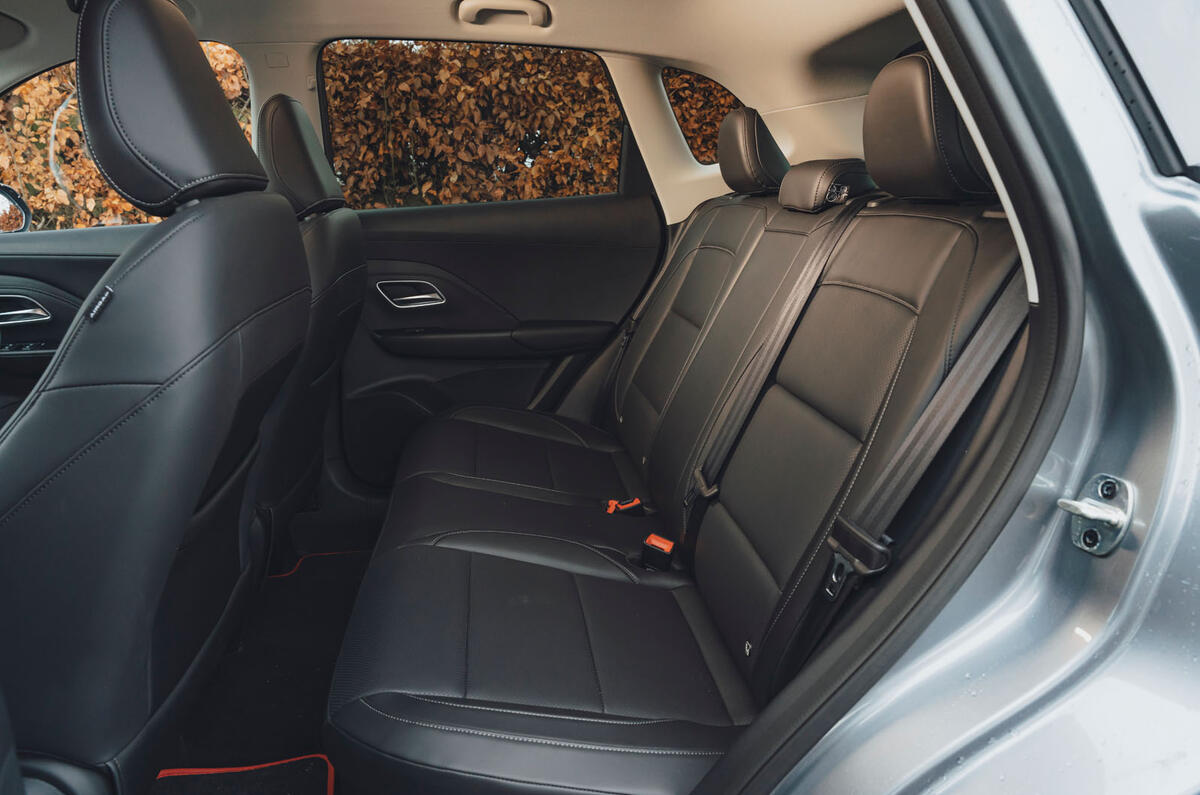 MG ZS Hybrid review 2025 019 back seats