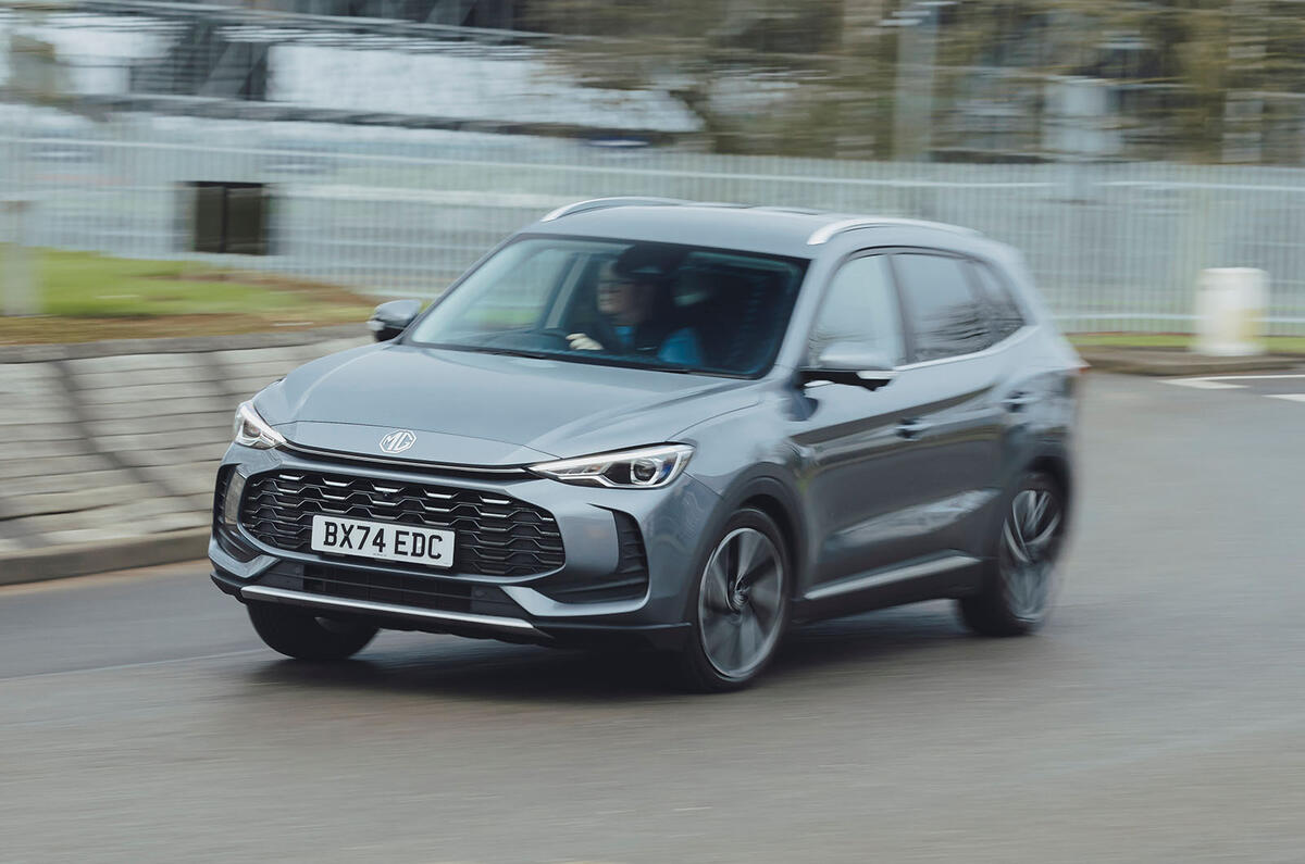 MG ZS Hybrid review 2025 024 front cornering