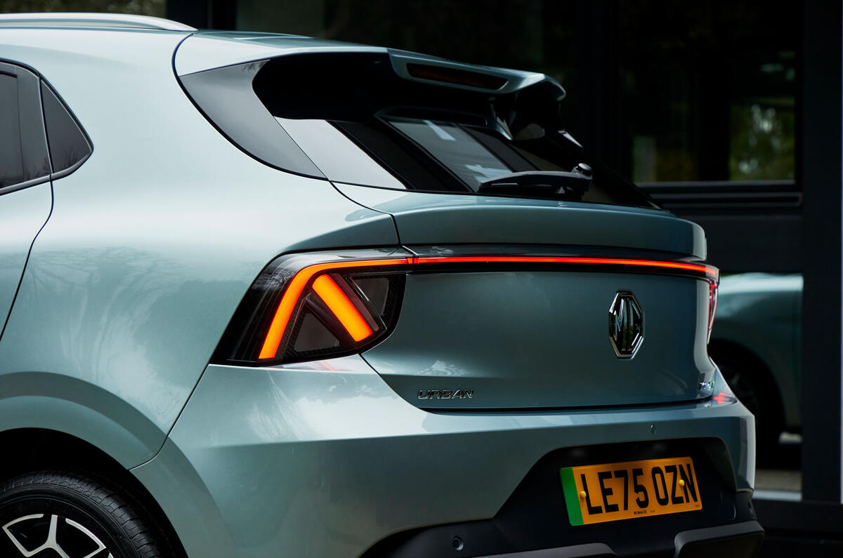 MG4 Urban review 006