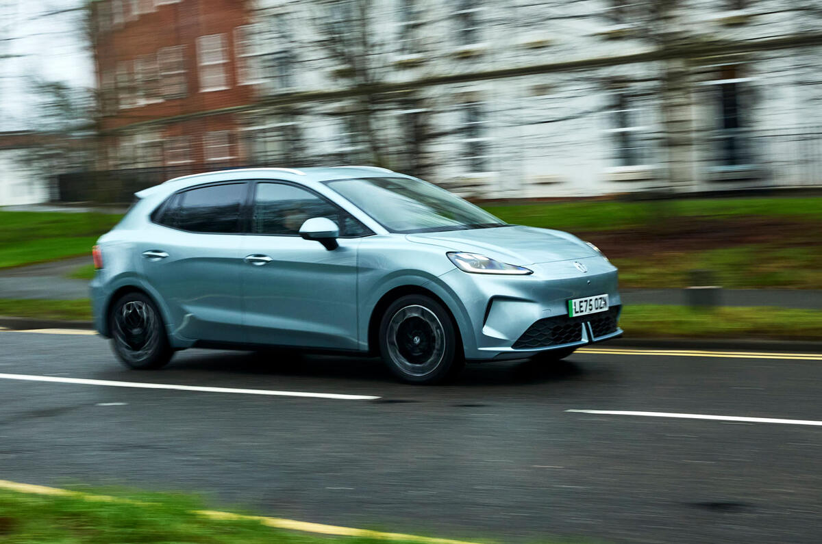 MG4 Urban review 024