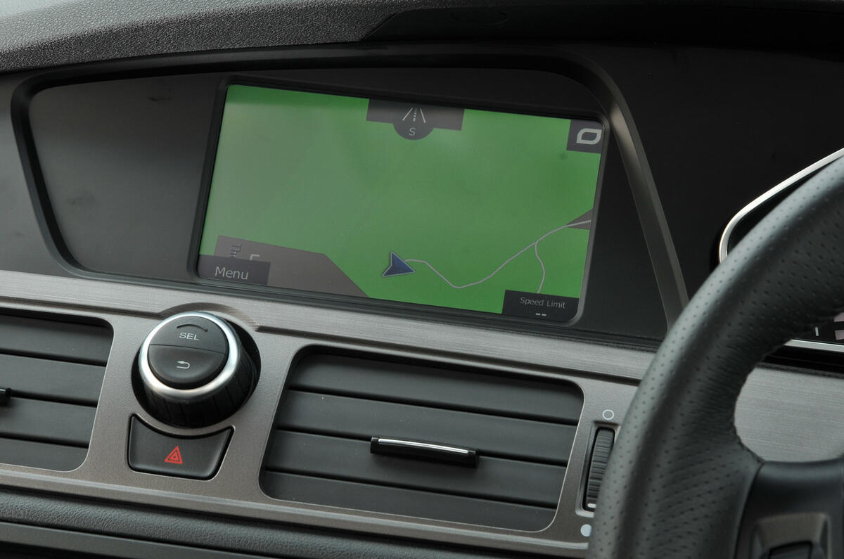 MG 6 infotainment system