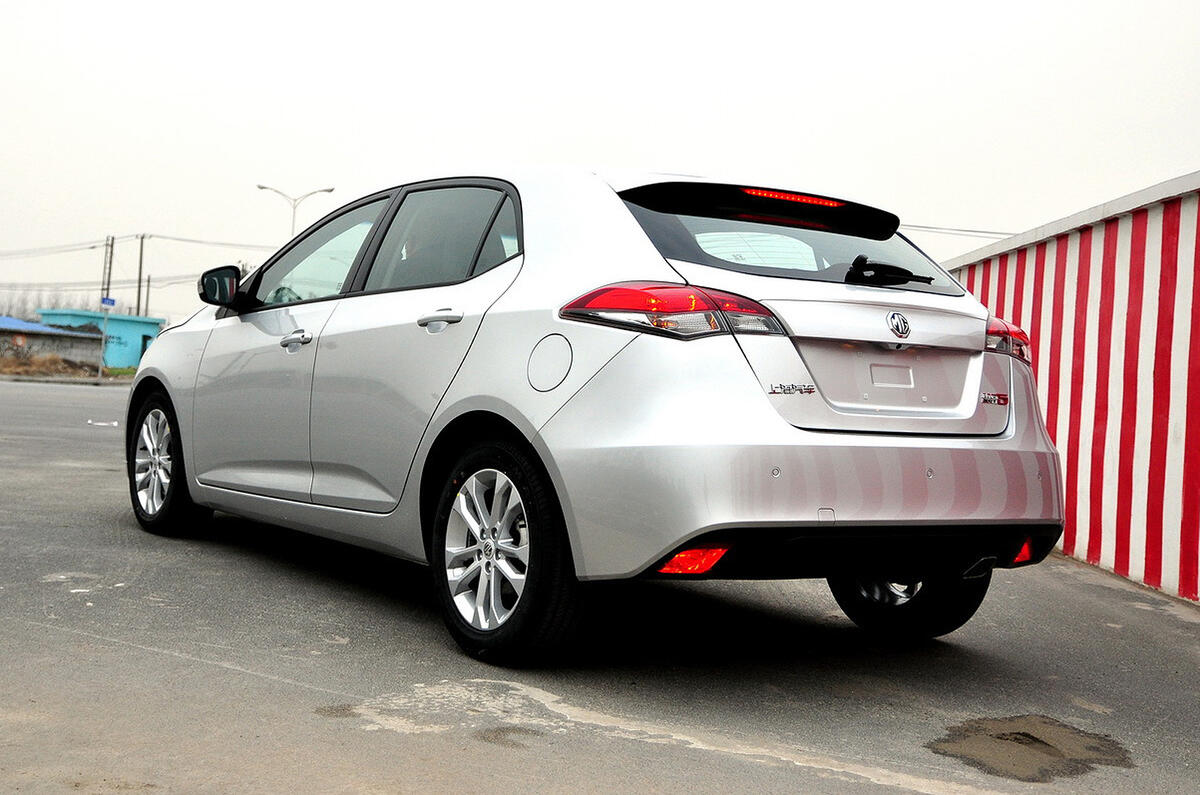 New MG 5 spied undisguised New MG 5 spied undisguised