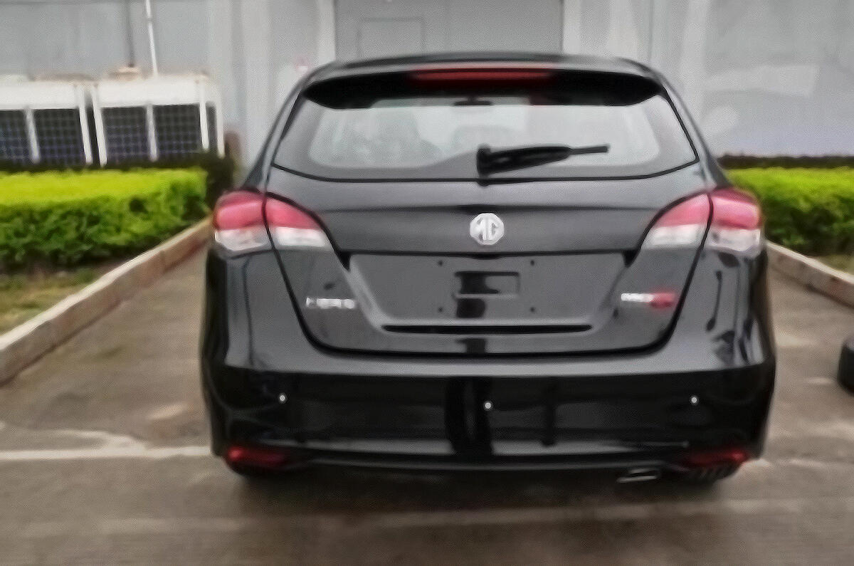 New MG 5 spied undisguised New MG 5 spied undisguised