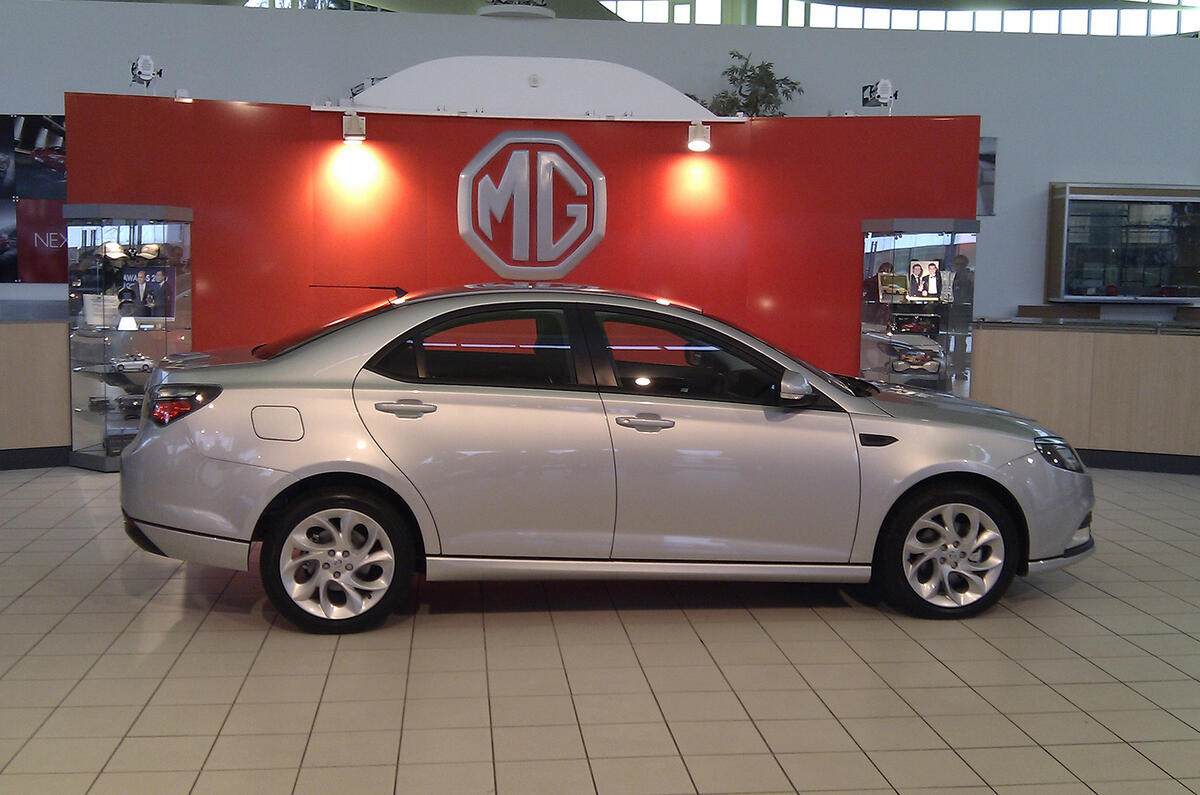 MG6 saloon revealed