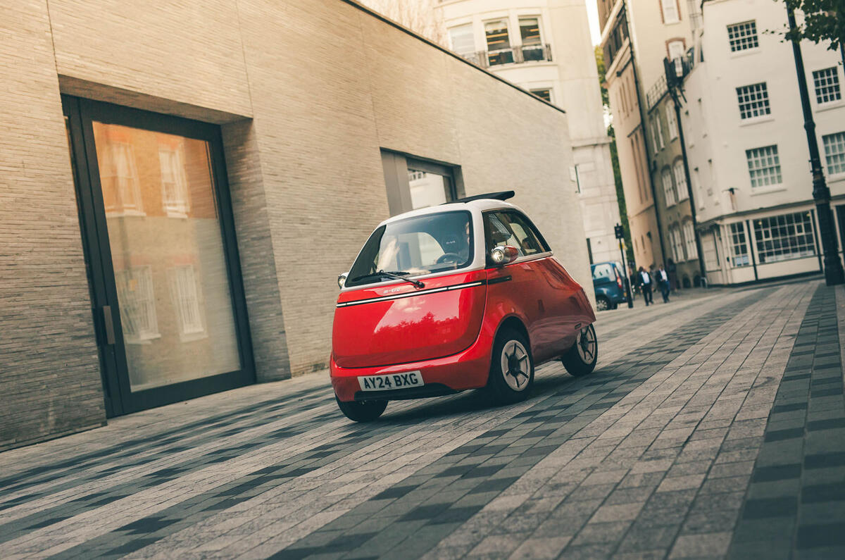 Microlino cornering front 2 Microlino cornering front 2