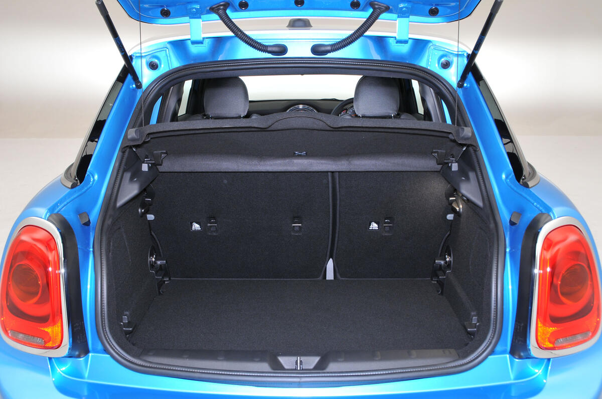 Mini 5-door Hatch Review (2017) | Autocar