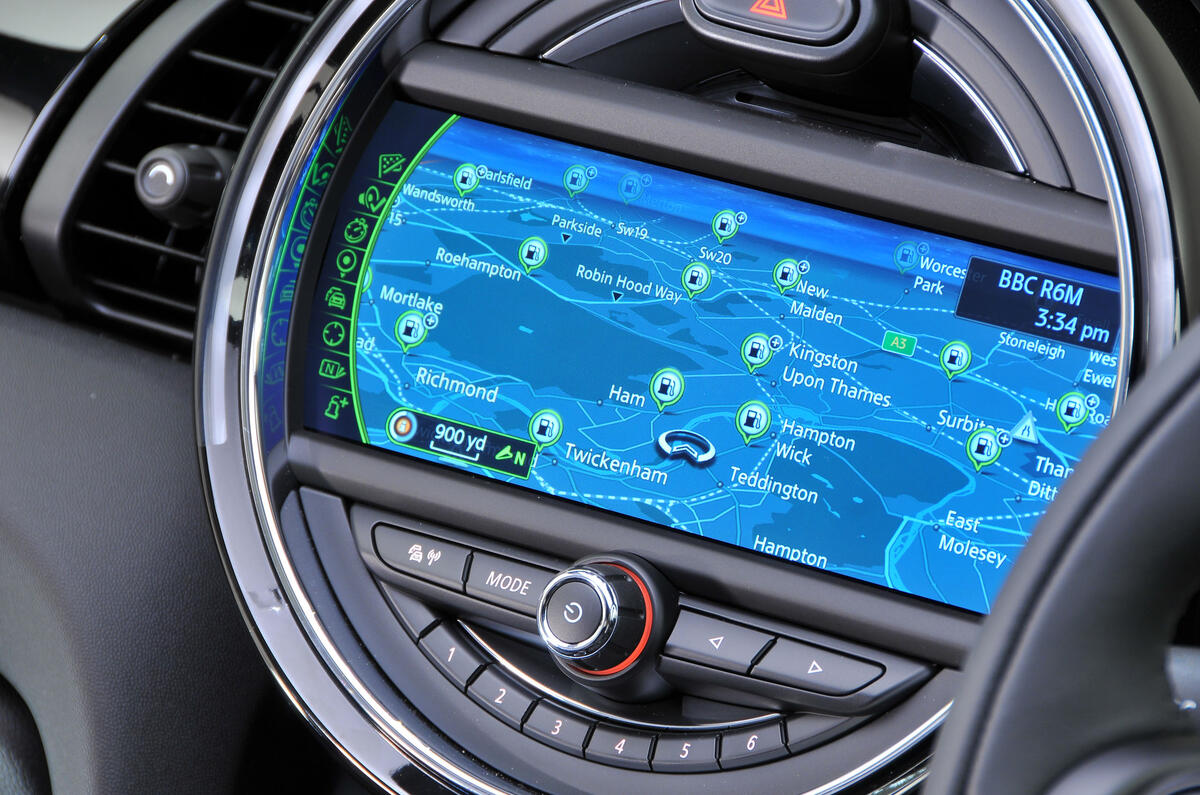 Mini Cooper iDrive infotainment