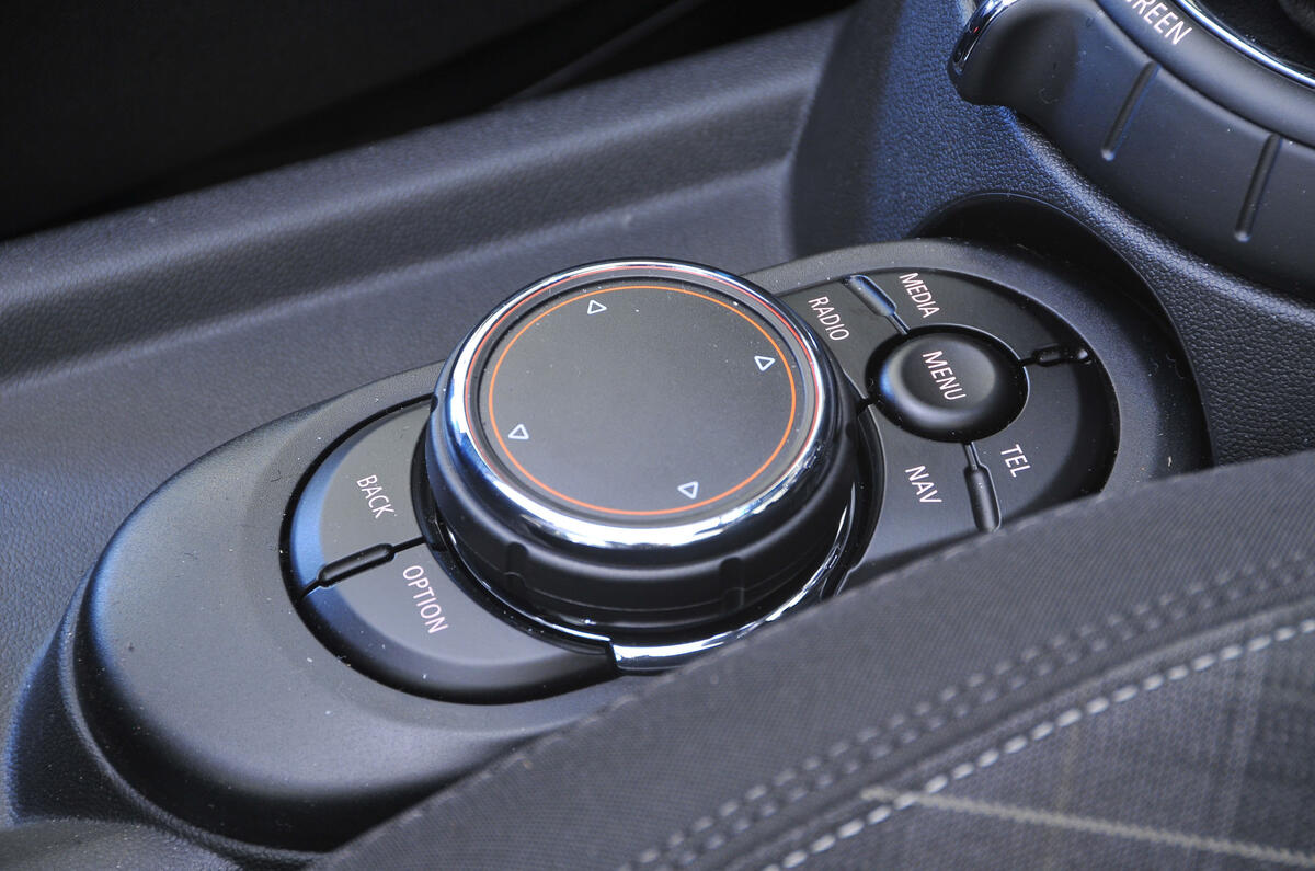 Mini Cooper infotainment controller