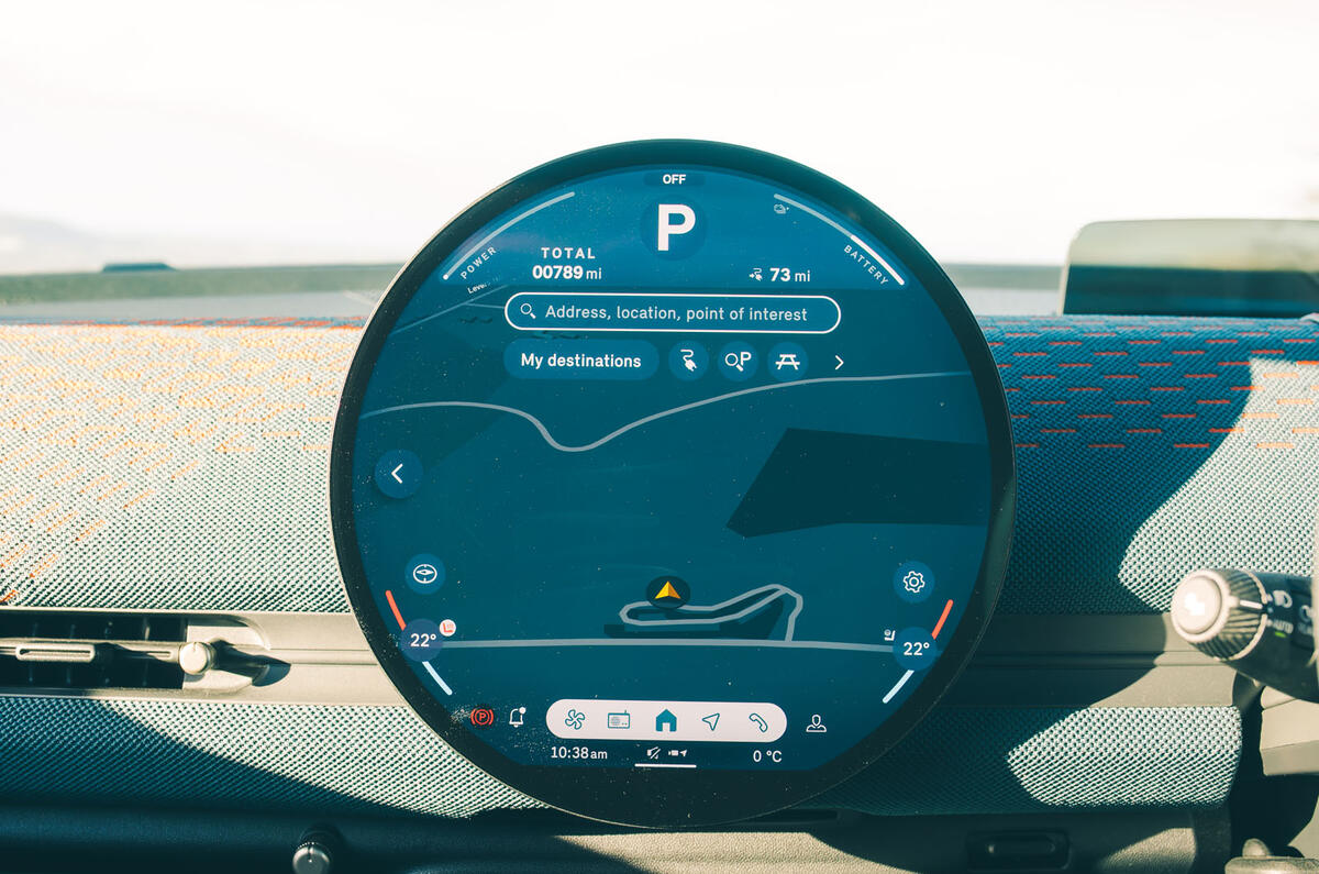 MINI Aceman review 2025 013 infotainment MINI Aceman review 2025 013 infotainment