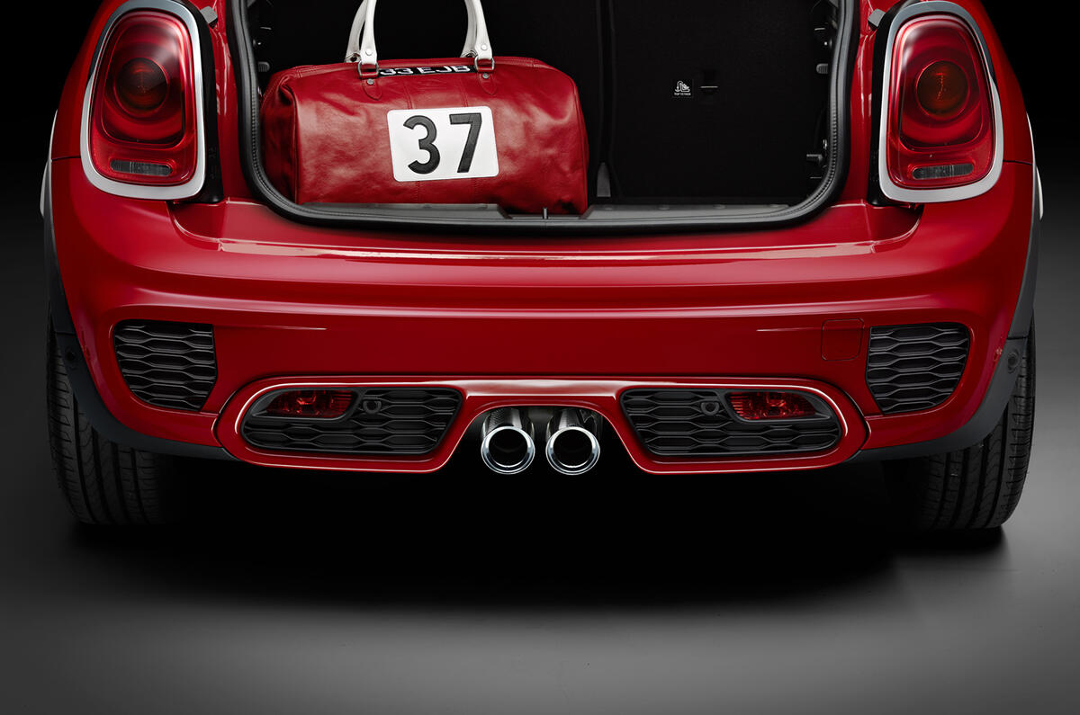 New Mini Cooper S John Cooper Works unveiled New Mini Cooper S John Cooper Works unveiled