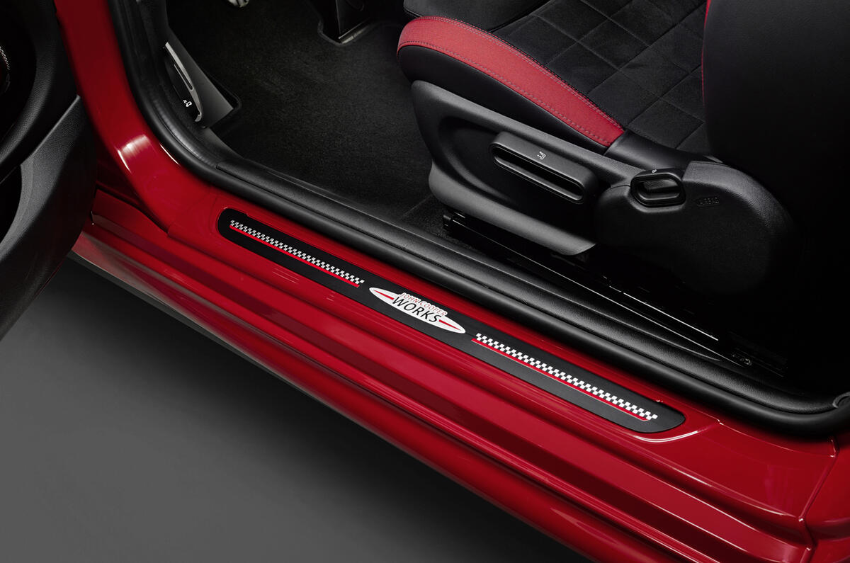 New Mini Cooper S John Cooper Works unveiled New Mini Cooper S John Cooper Works unveiled