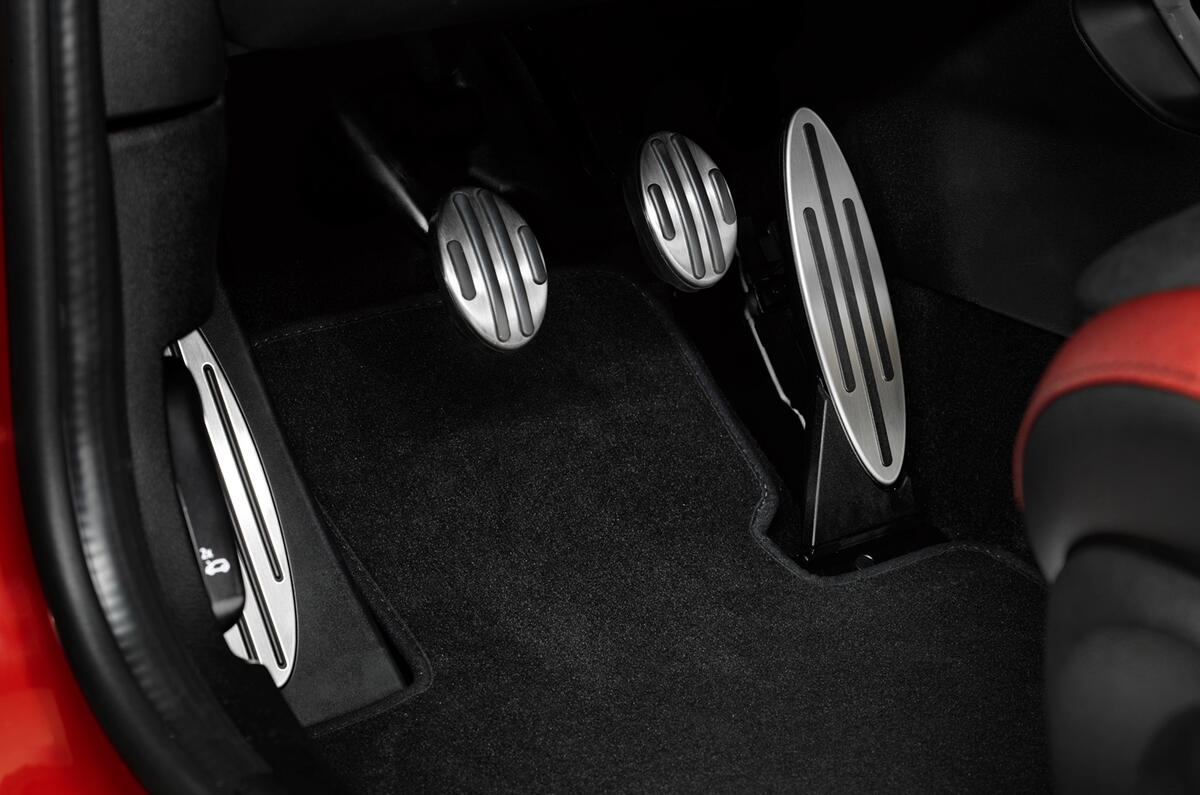 New Mini Cooper S John Cooper Works unveiled New Mini Cooper S John Cooper Works unveiled