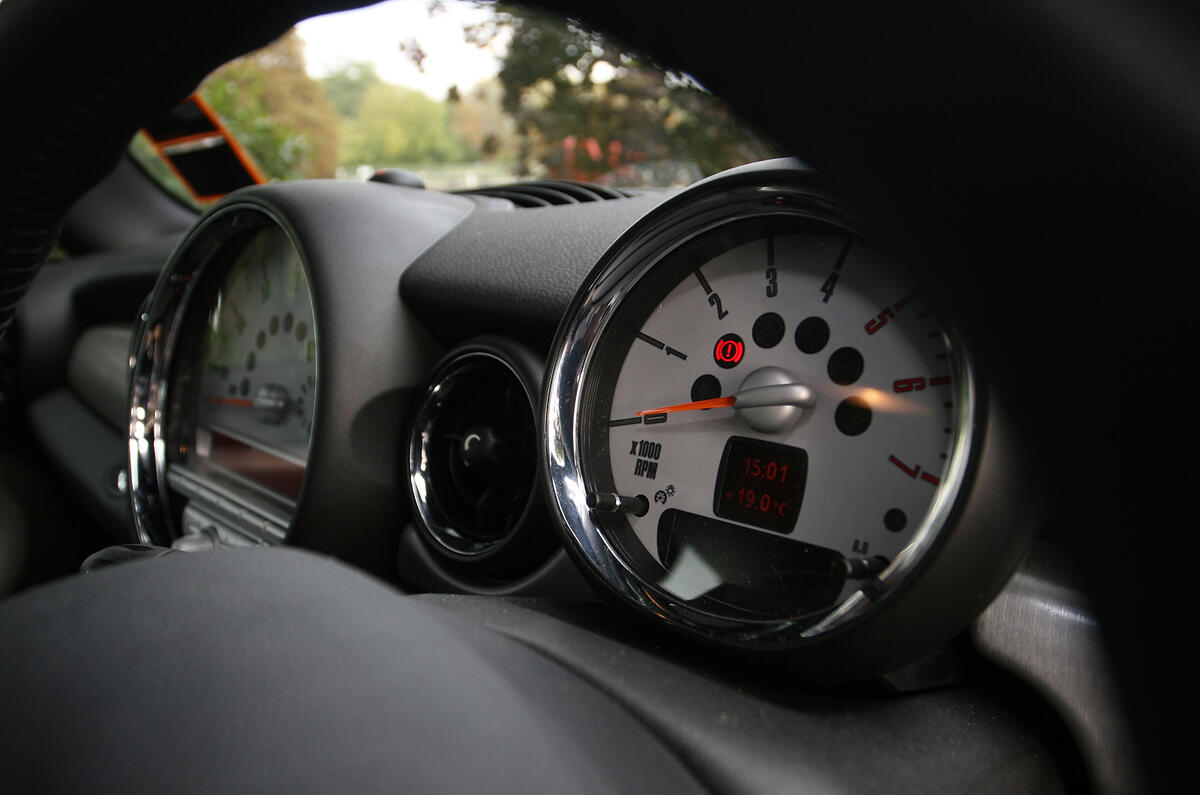 Vast speedometer is now a pastiche rather than a homage to the original. It’s not even that easy to read. Mini Clubman centre console