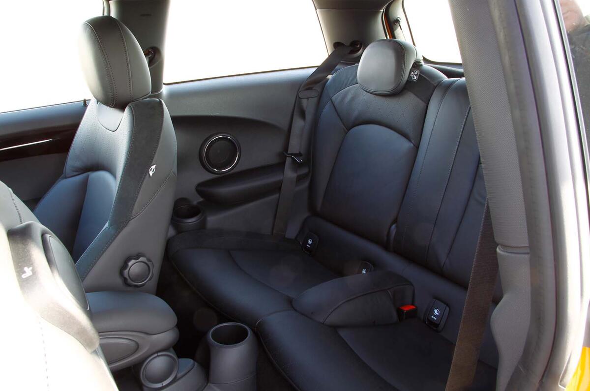 Intérieur Mini cooper s sièges arrière