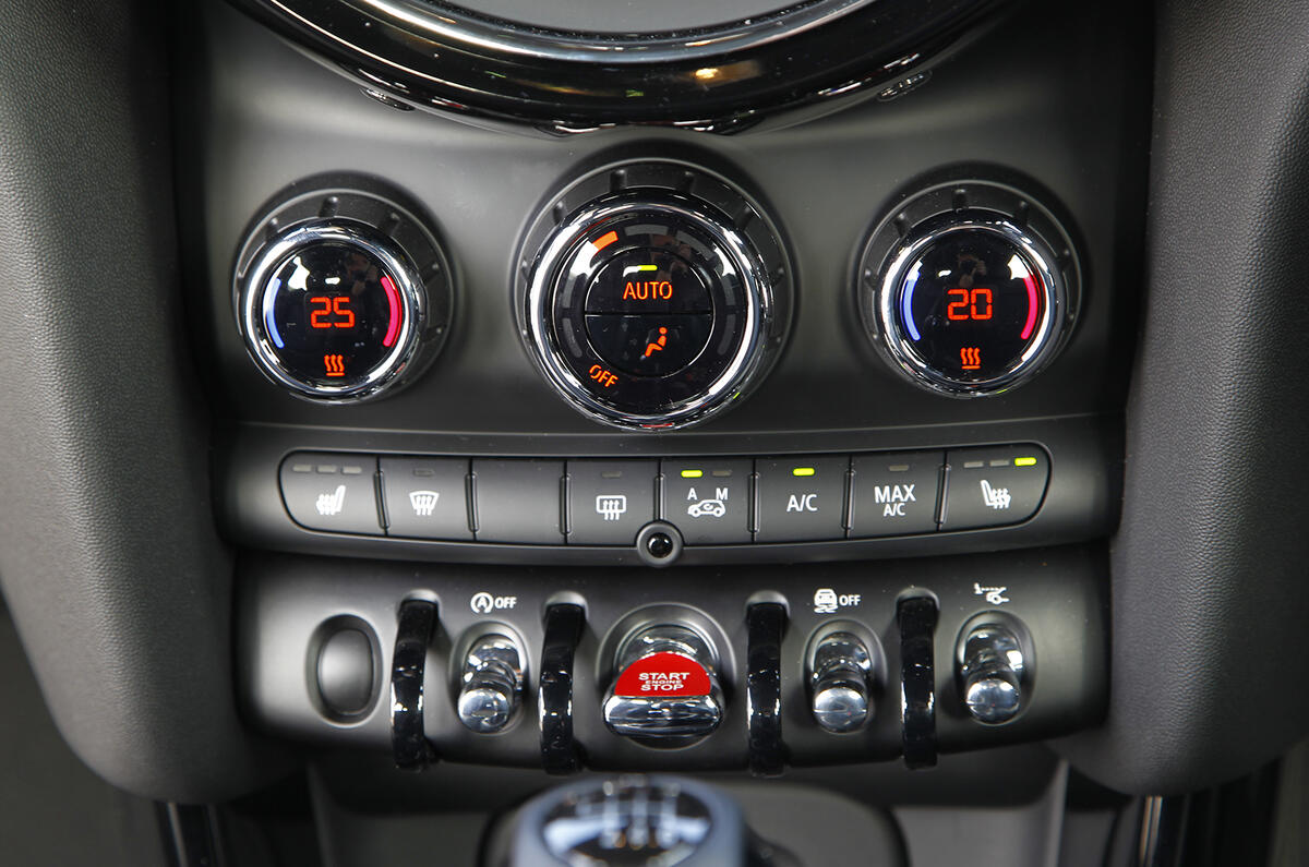 Mini Cooper centre console