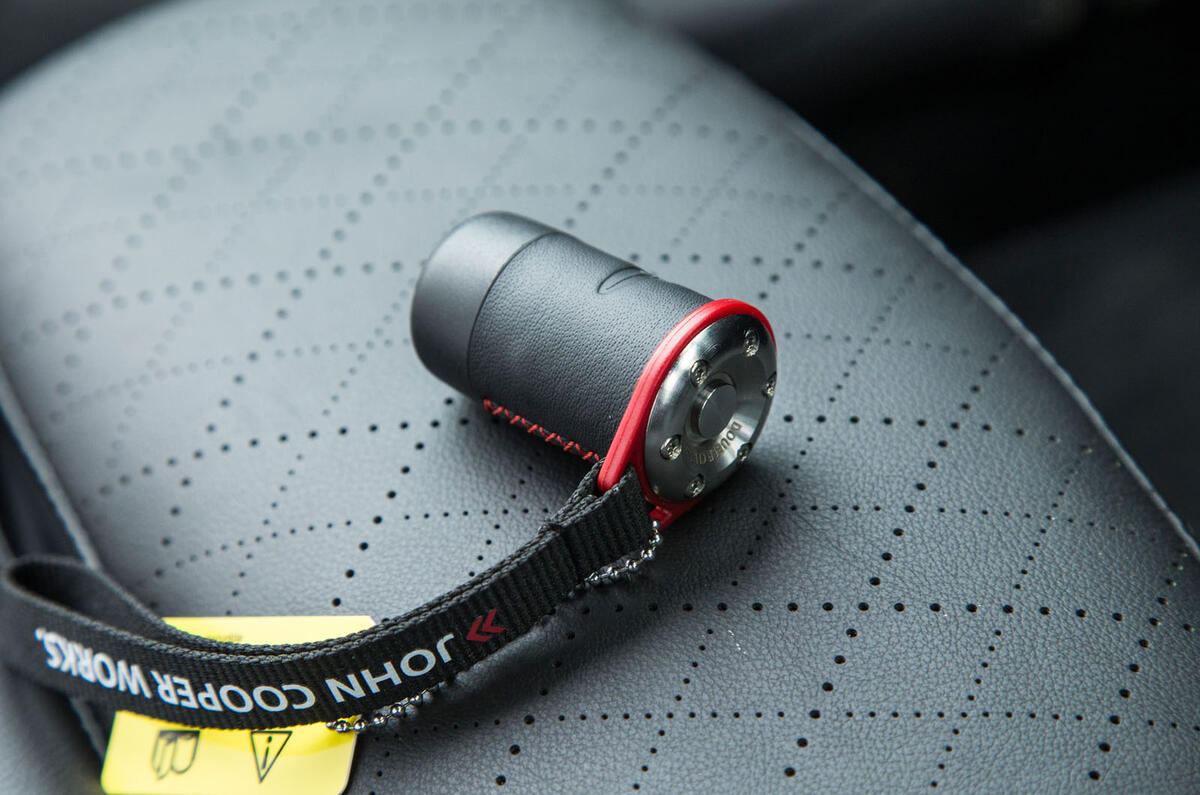 Mini Cooper S Works 210 active exhaust controller