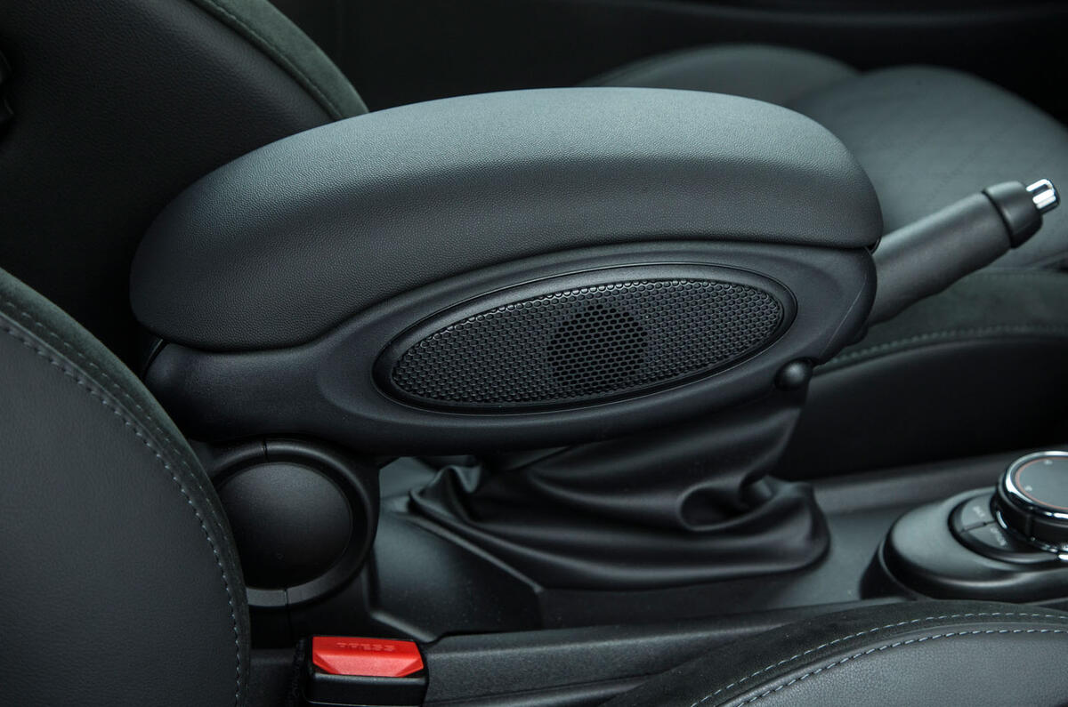 Mini Cooper S Works 210 armrest