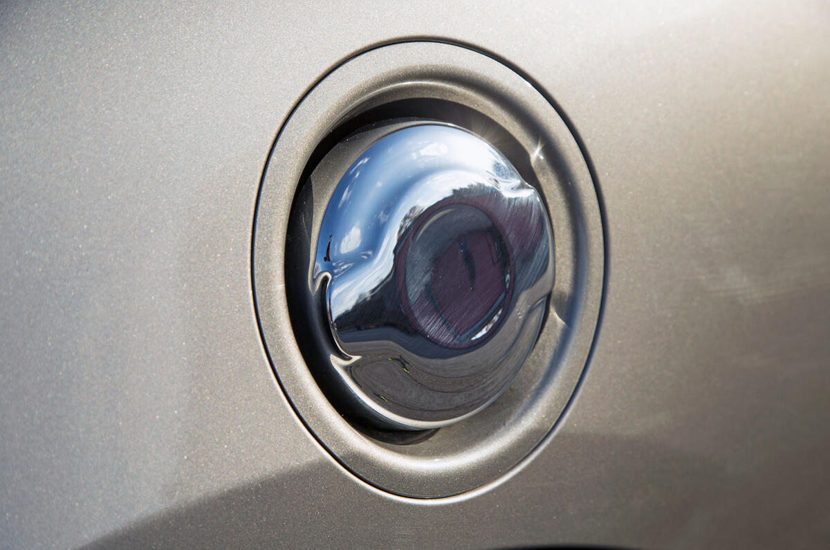 Mini Cooper S Works 210 chrome fuel cap