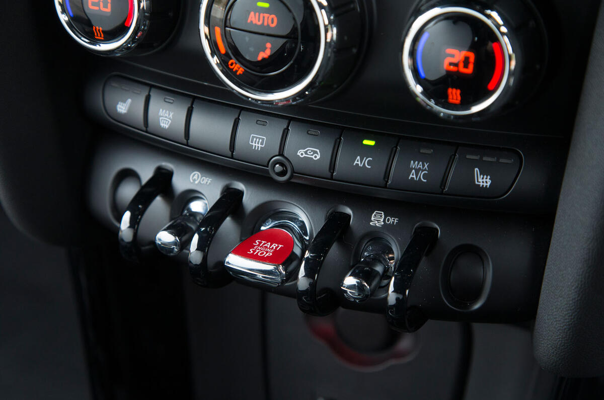 Mini Cooper S Works 210 climate controls