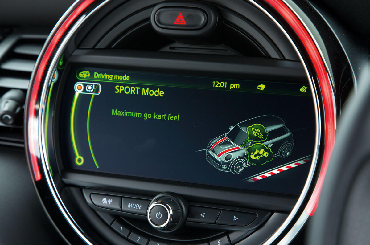 Mini Cooper S Works 210 driving modes