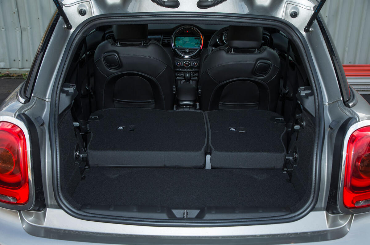 Mini Cooper S Works 210 extended boot space