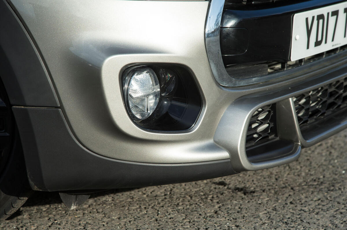 Mini Cooper S Works 210 front foglight