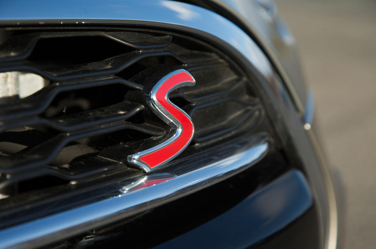 Mini Cooper S Works 210 badging