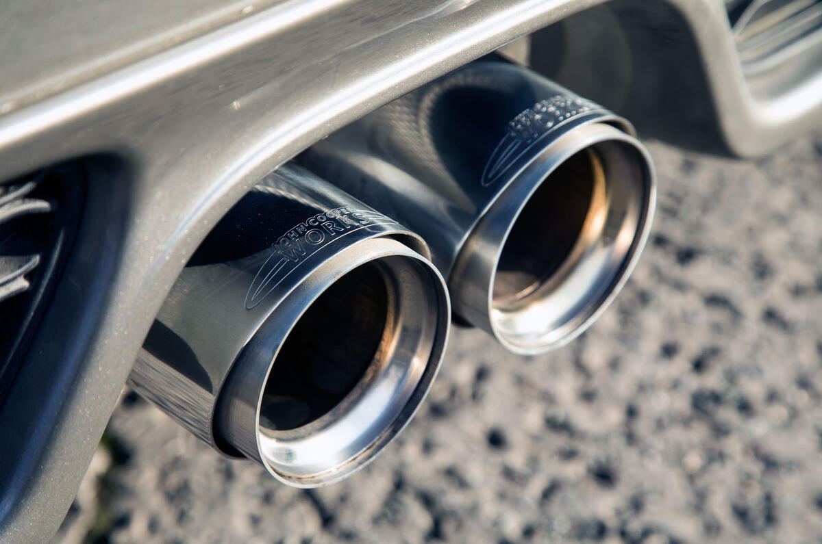 Mini Cooper S Works 210 dual exhaust system