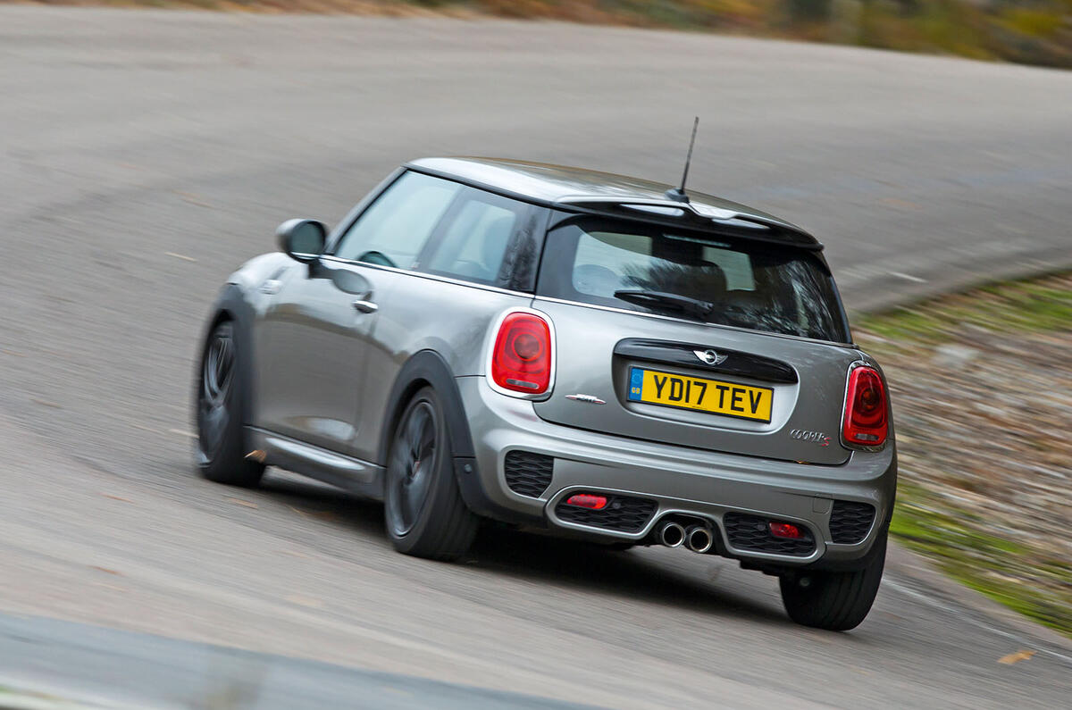 Mini Cooper S Works 210 rear cornering
