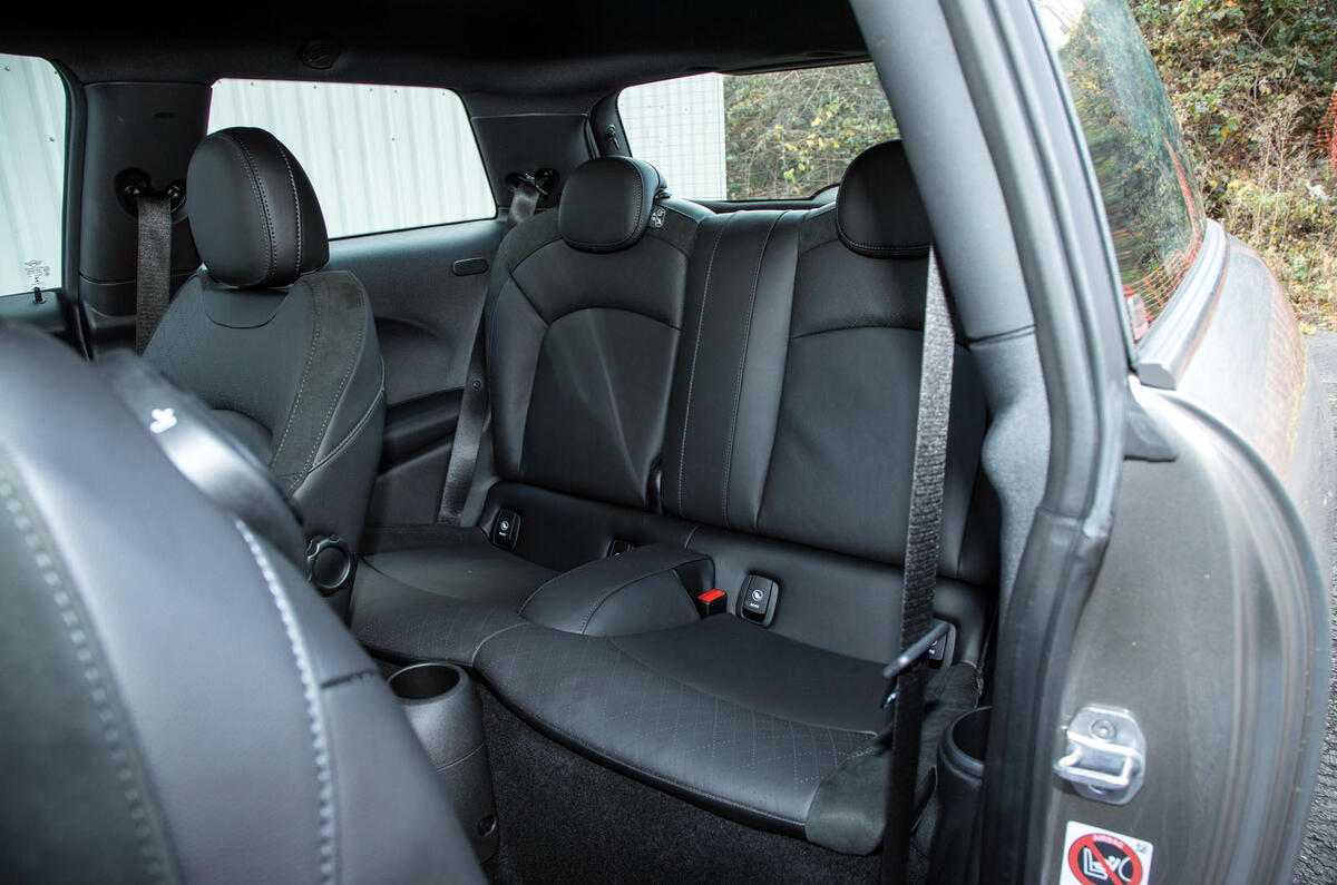 Mini Cooper S Works 210 rear seats