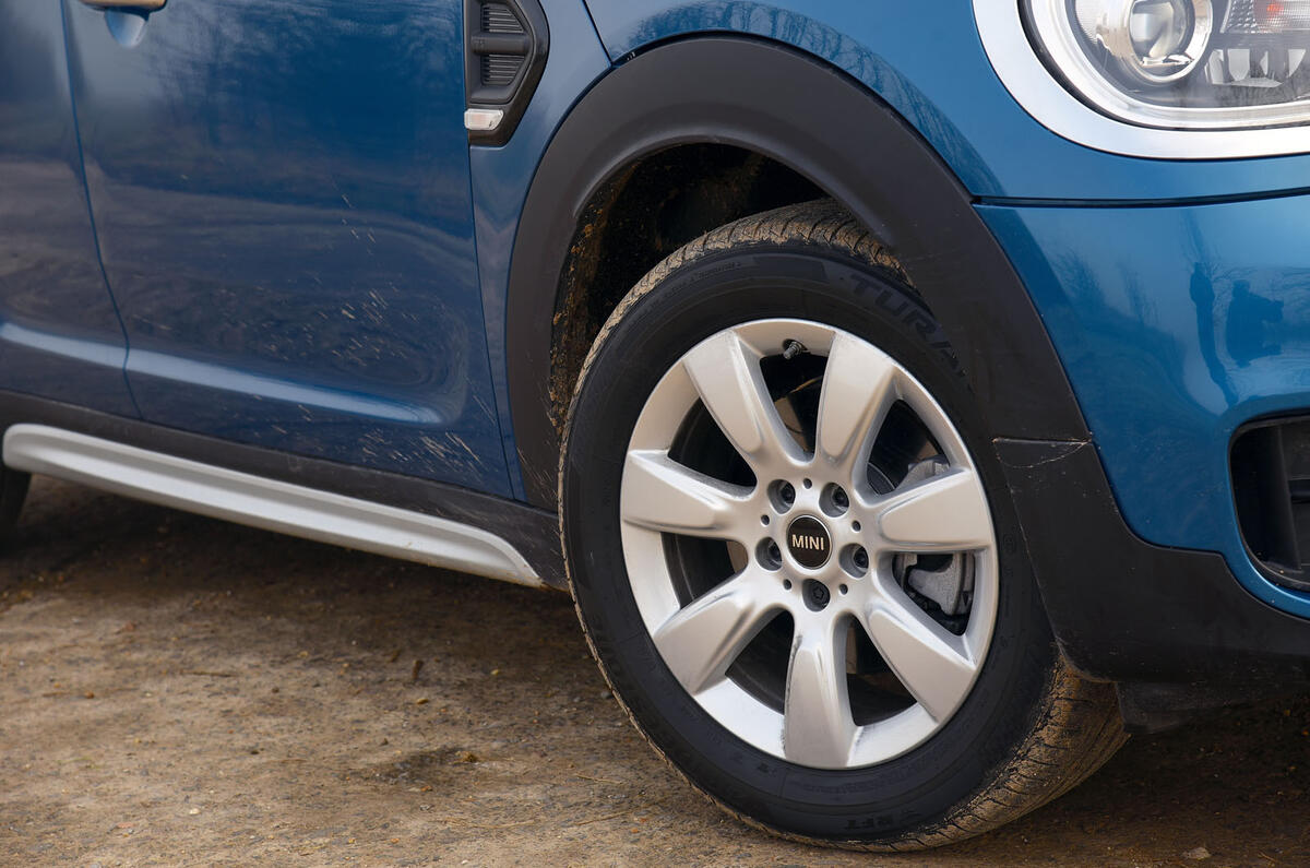 16in Mini Countryman alloy wheels