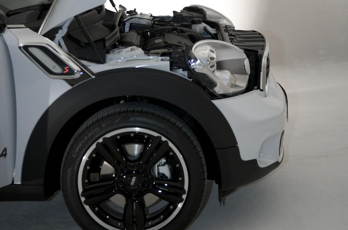 no title Mini Countryman video exclusive
