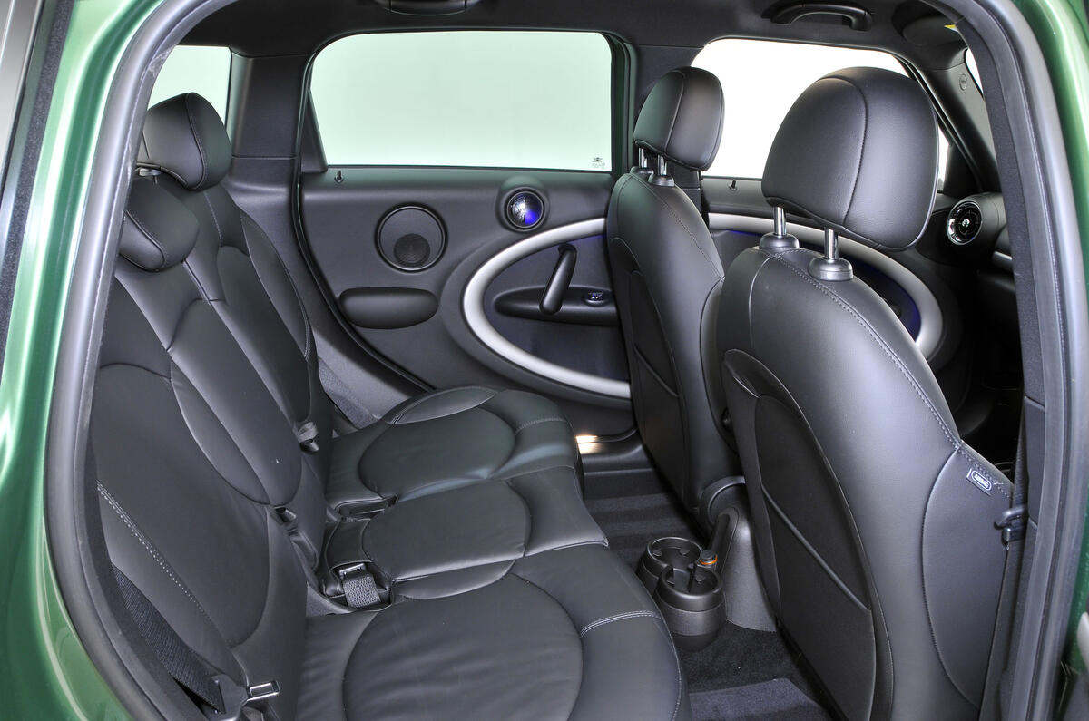 Mini Countryman rear seats