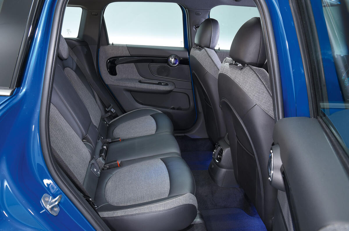 Mini Countryman rear seats