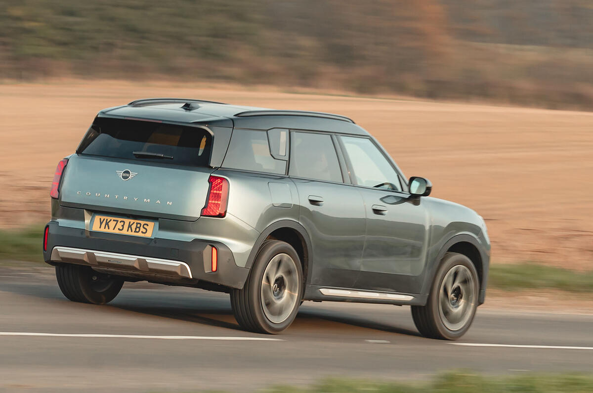 mini countryman review 2024 03 rear panning mini countryman review 2024 03 rear panning