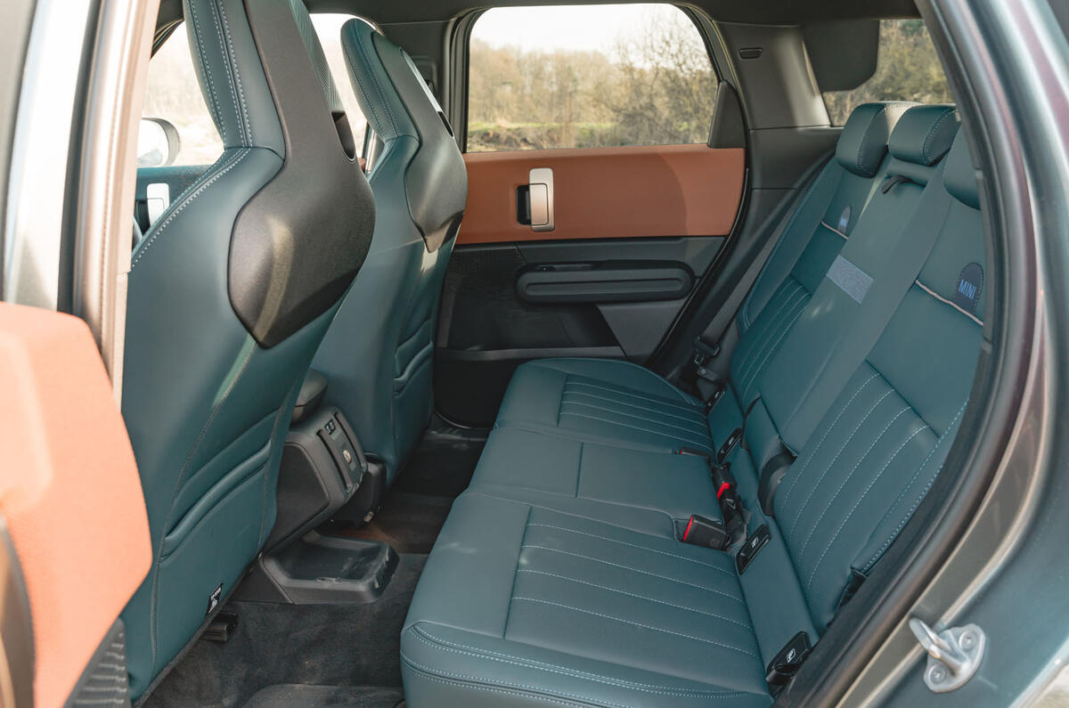 mini countryman review 2024 22 back seats mini countryman review 2024 22 back seats